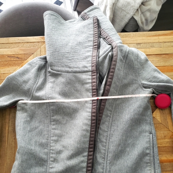 lululemon athletica Jackets & Blazers - Lululemon light gray funnel neck jacket/sweater